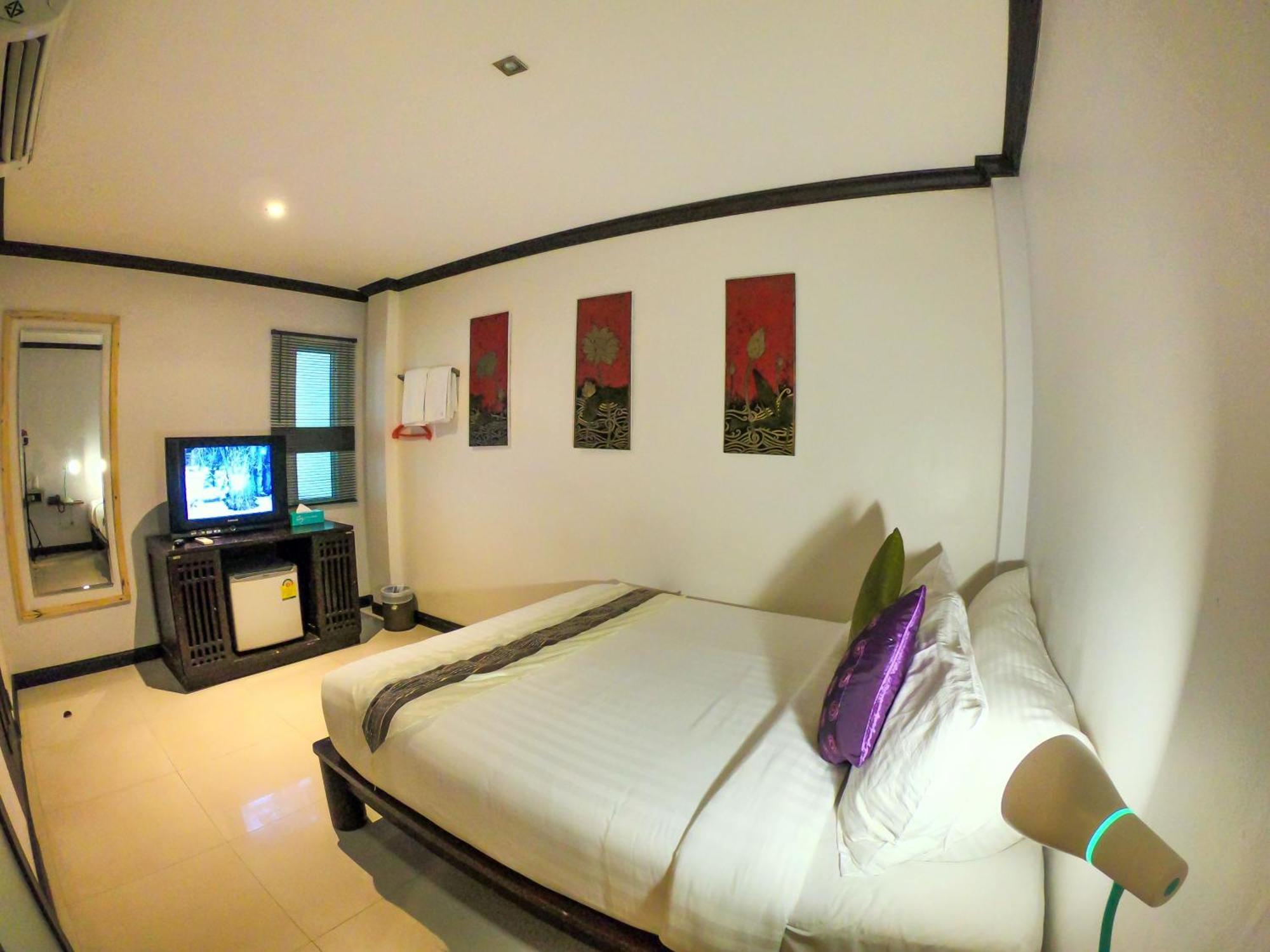 Queen Boutique Hotel Chaweng Екстер'єр фото